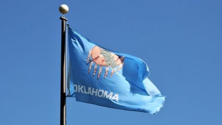 Oklahoma tribal leaders say governor’s remarks to casino vendors “inappropriate”