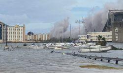 Riverboat casino breaks moorings in hurricane