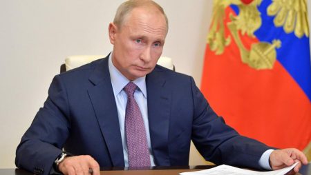 Russian President Vladimir Putin Tightens Tax Controls