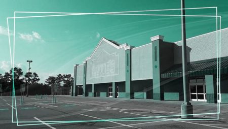 Greenwood Racing considering a former Lowe’s building for mini casino