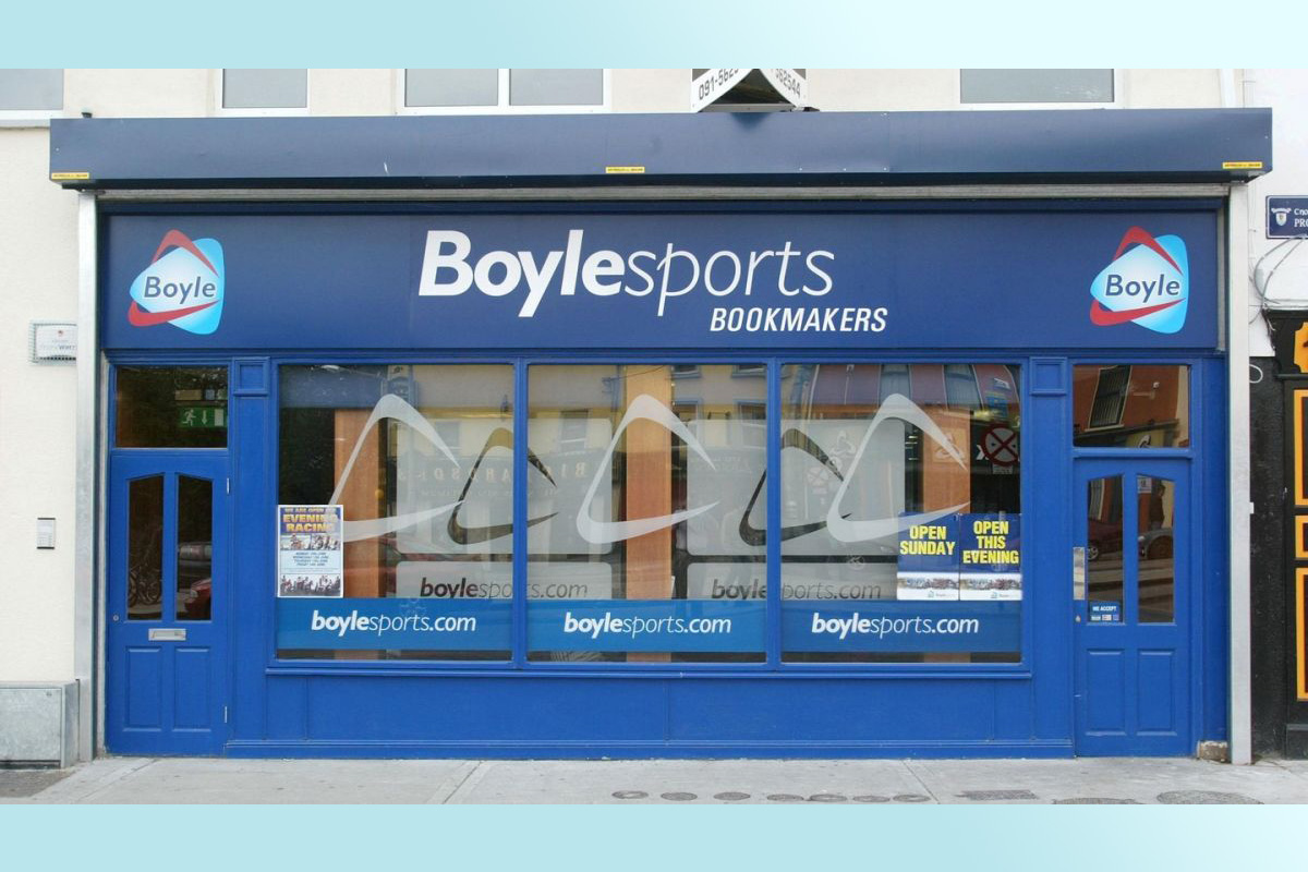 BoyleSports Shows Interest in William Hill Shops in the UK