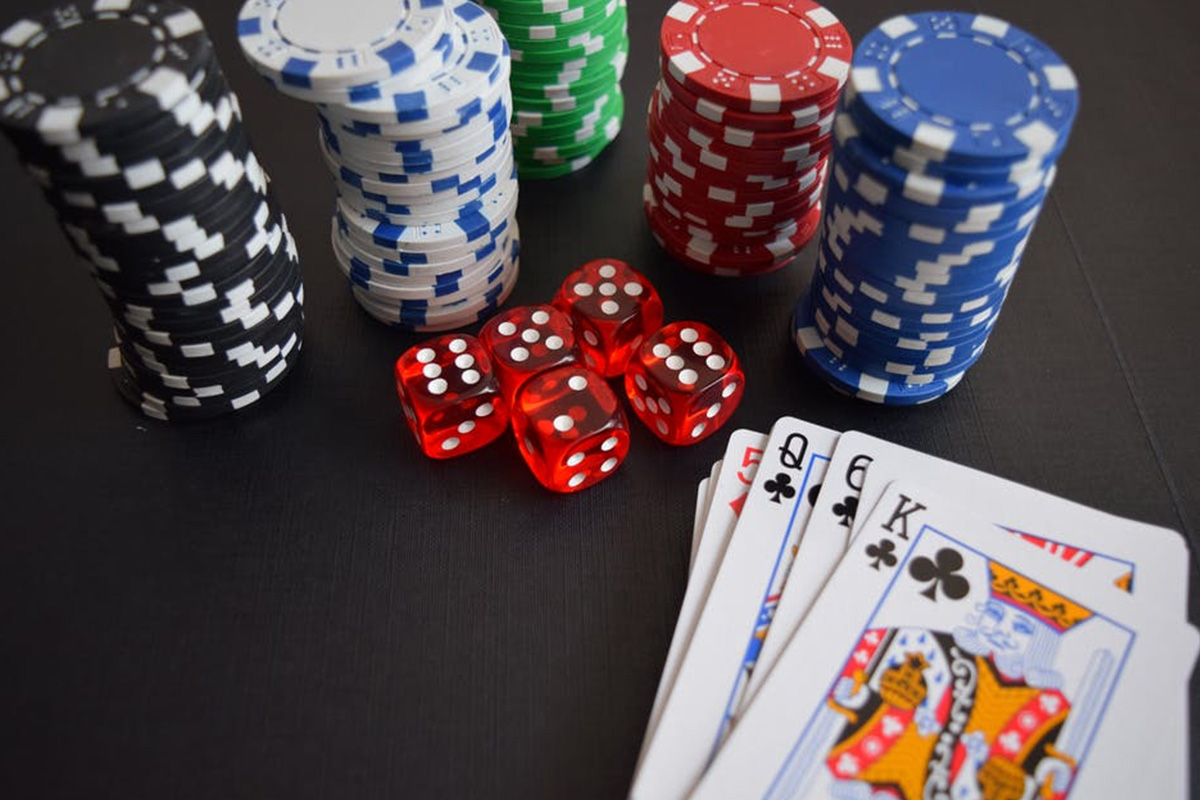 How Does The Modern Gambling Industry Change During Economic And Social Upheavals?