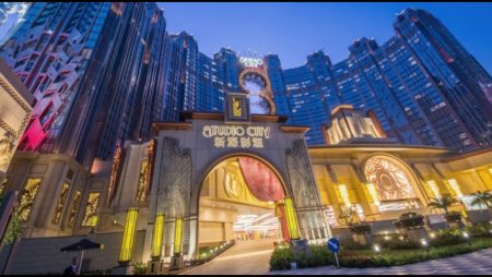 Melco Resorts and Entertainment Limited tops off Studio City Macau extension