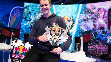 Mads “Viggomopsen” Mikkelsen crowned Red Bull Solo Q Champion