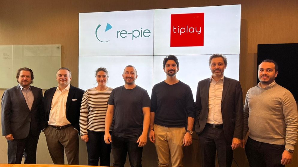 TIPLAY STUDIO ANNOUNCES $500K SERIES A FUNDING AT A $25M VALUATION