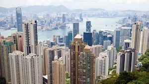 HK Omicron 'to delay Macau border reopening'