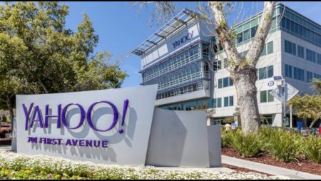Apollo Global Management Incorporated pondering Yahoo Sports merger